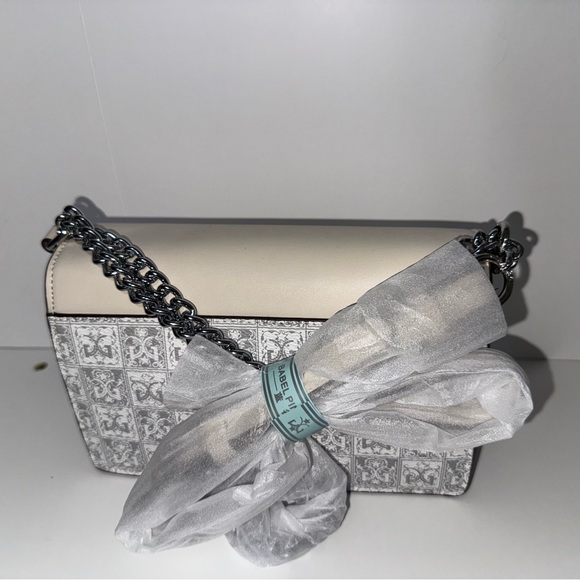 French Designer - Picture 2 of 2